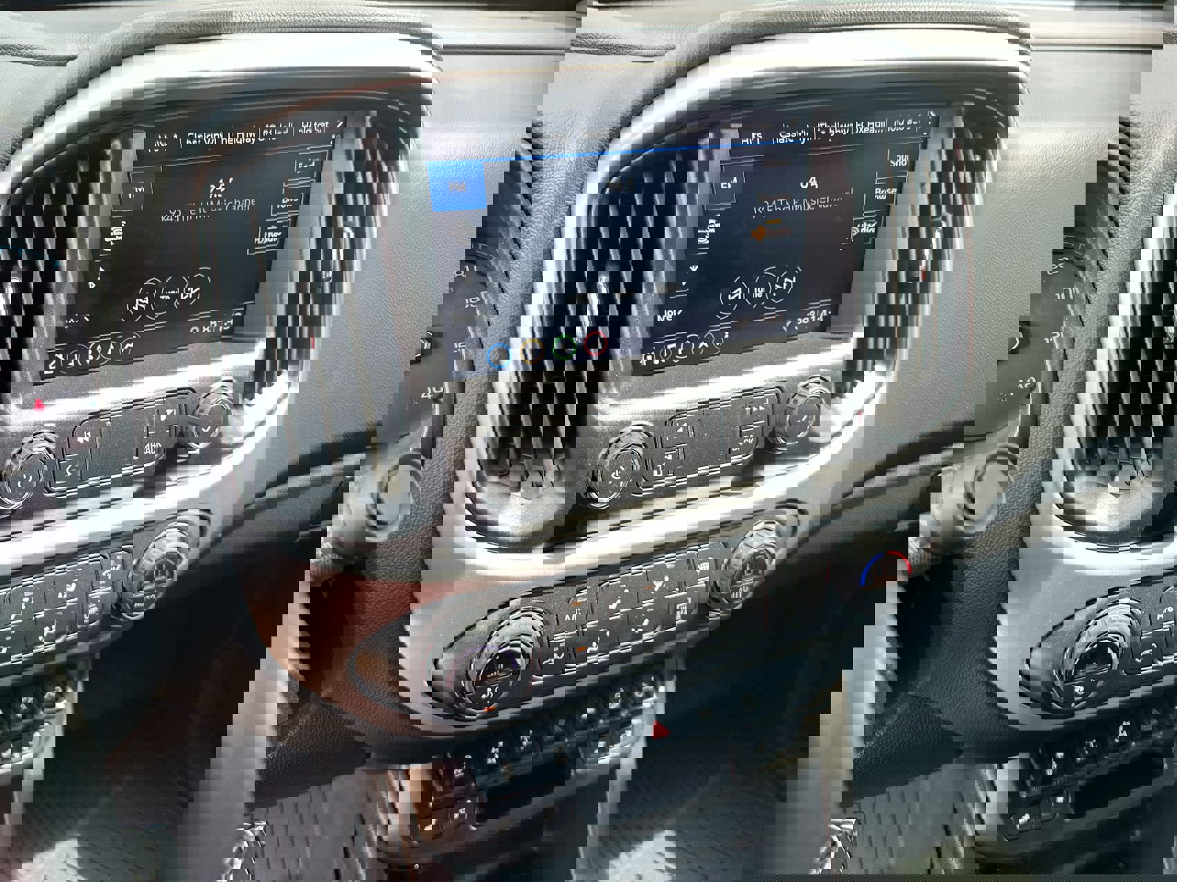 Used 2022 Chevrolet Colorado ZR2 image 12