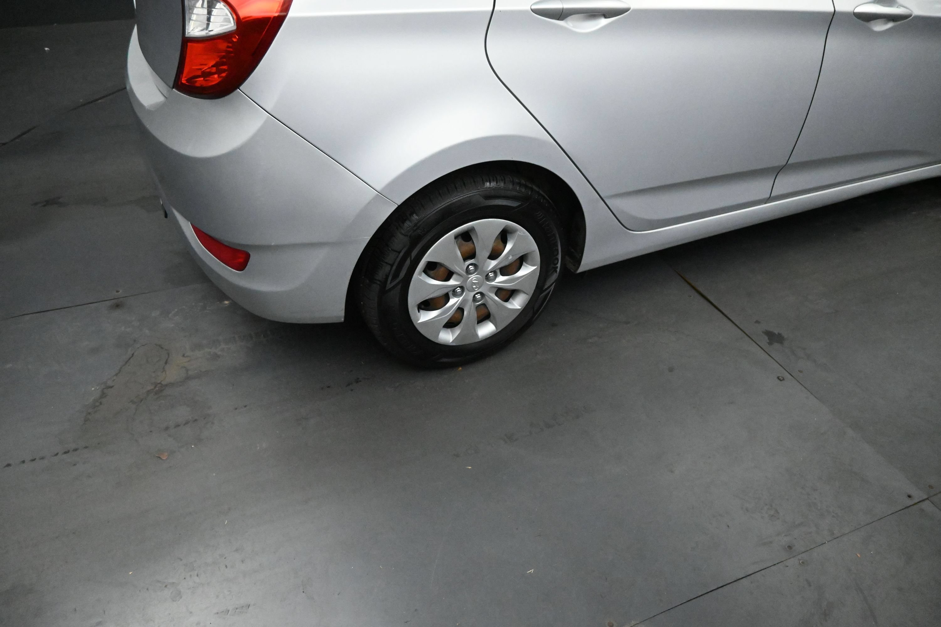Used 2016 Hyundai Accent SE FWD image 11