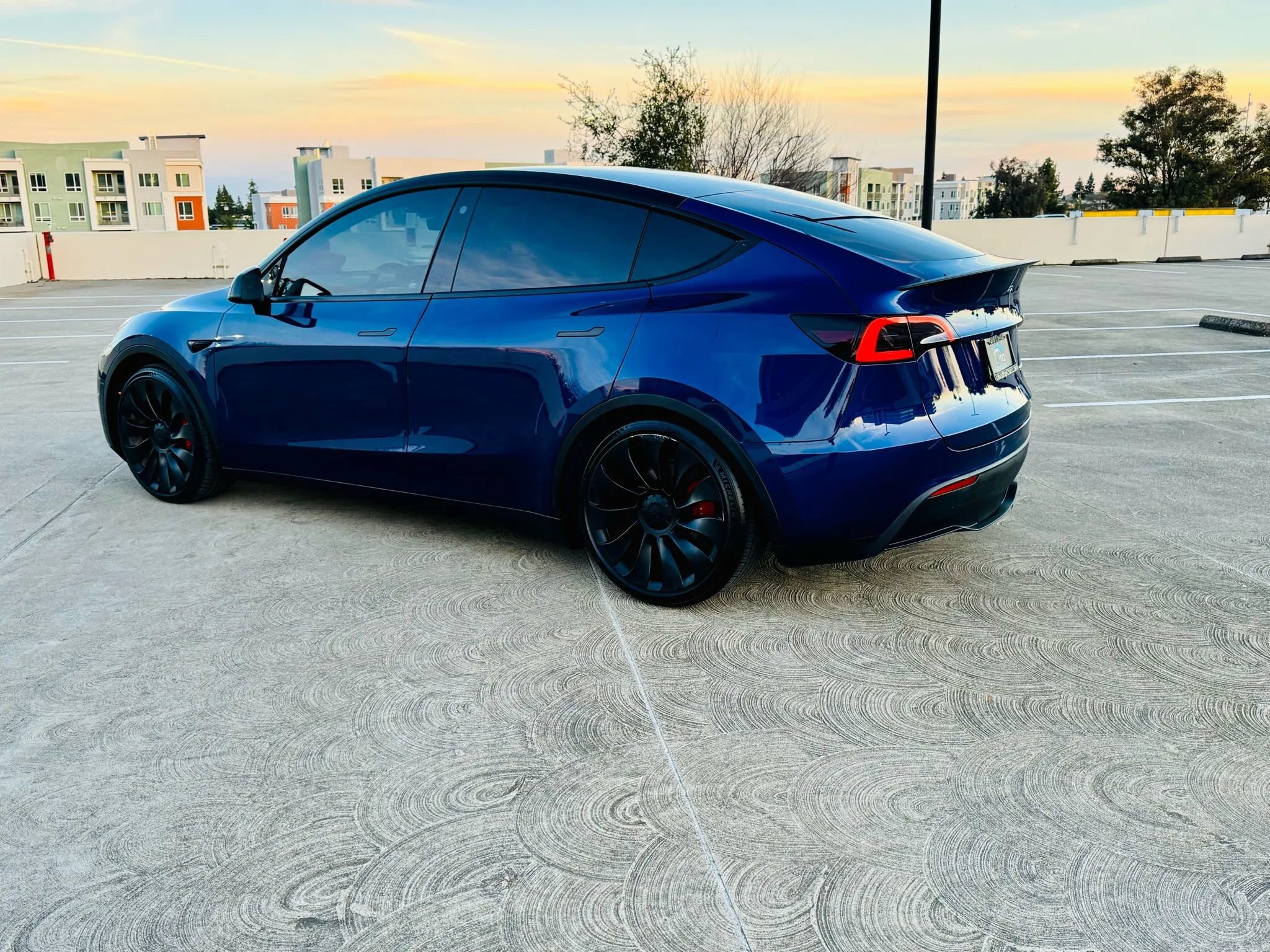 Used 2023 Tesla Model Y Performance image 6