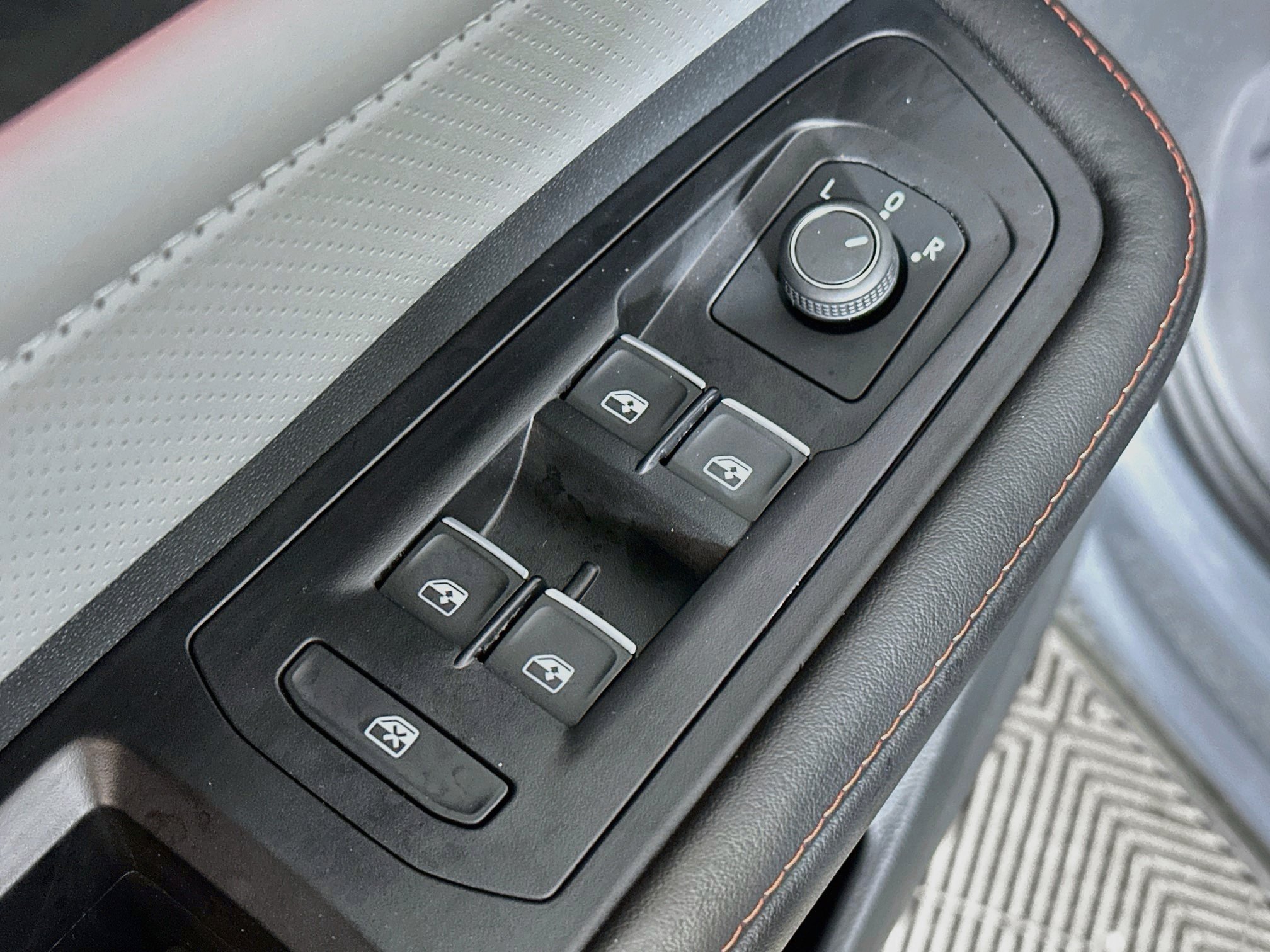 Used 2026 Volkswagen Atlas Peak Edition AWD/4WD image 17