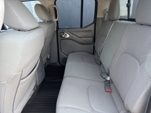 Used 2021 Nissan Frontier SV RWD image 6