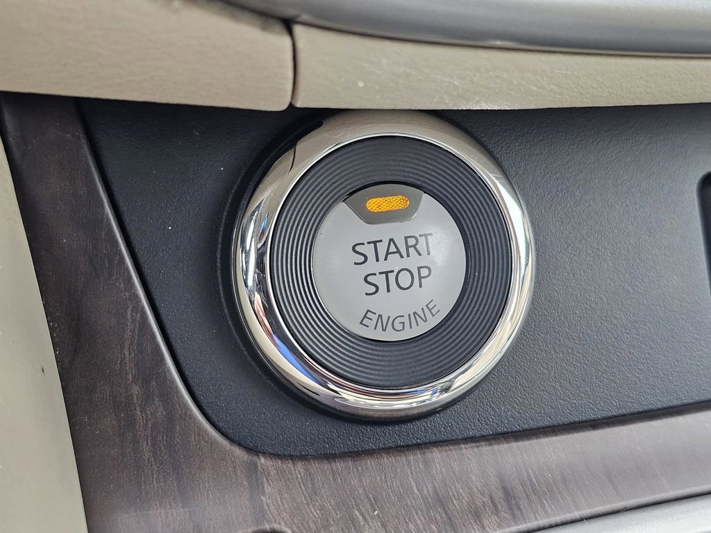 Used 2019 Nissan Murano Platinum w/ Cargo Package image 25