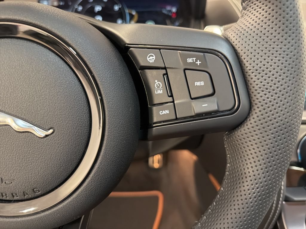 New 2024 Jaguar F-TYPE R AWD/4WD image 13