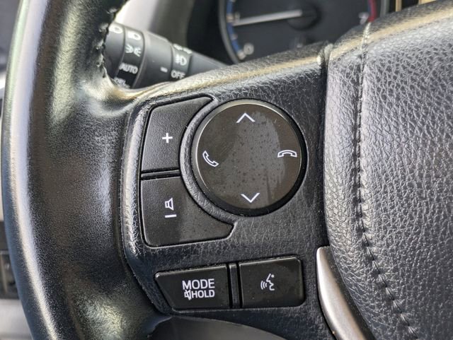 Used 2018 Toyota RAV4 XLE image 21