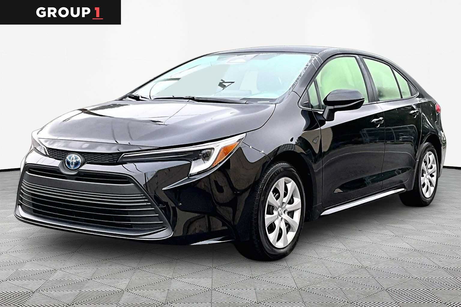 Used 2025 Toyota Corolla LE w/ Convenience Package