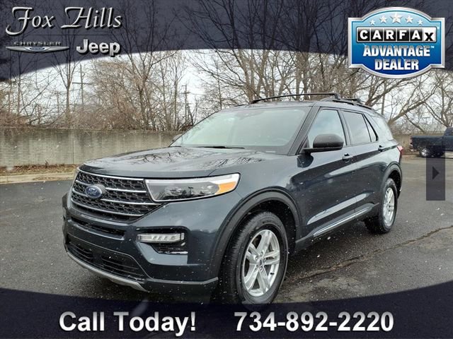 Used 2022 Ford Explorer XLT w/ Equipment Group 202A image 3