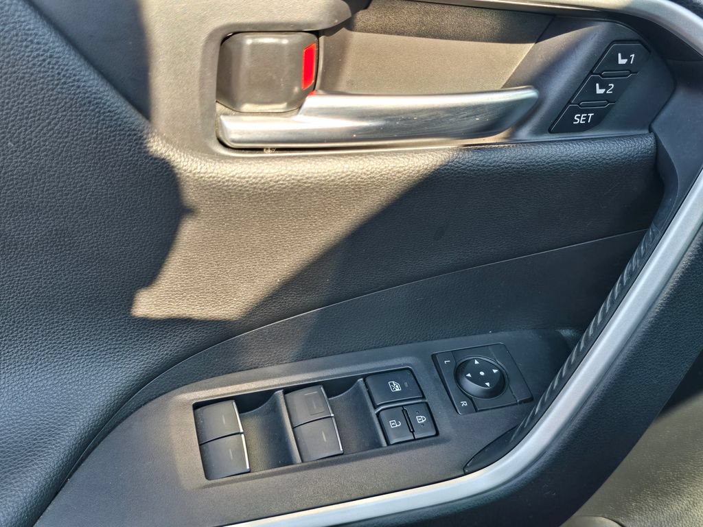 Certified 2024 Toyota RAV4 XSE w/ Premium Package AWD/4WD image 29