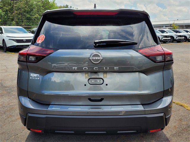 New 2025 Nissan Rogue SV image 4