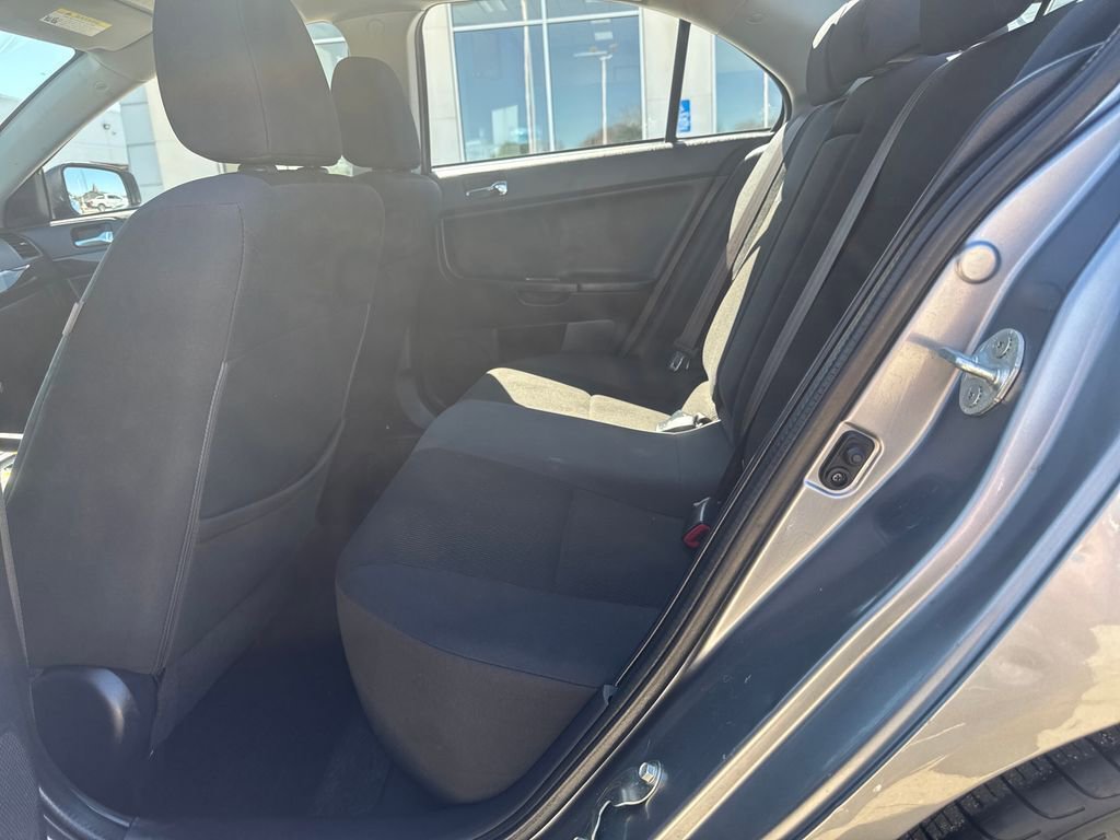 Used 2017 Mitsubishi Lancer ES image 25
