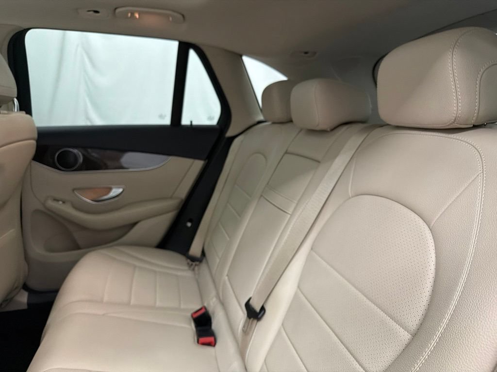 Used 2016 Mercedes-Benz GLC 300 image 18
