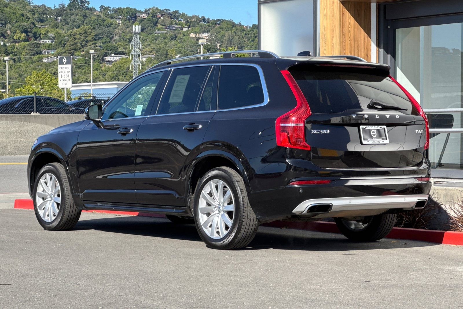 Used 2017 Volvo XC90 T6 Momentum AWD/4WD image 6