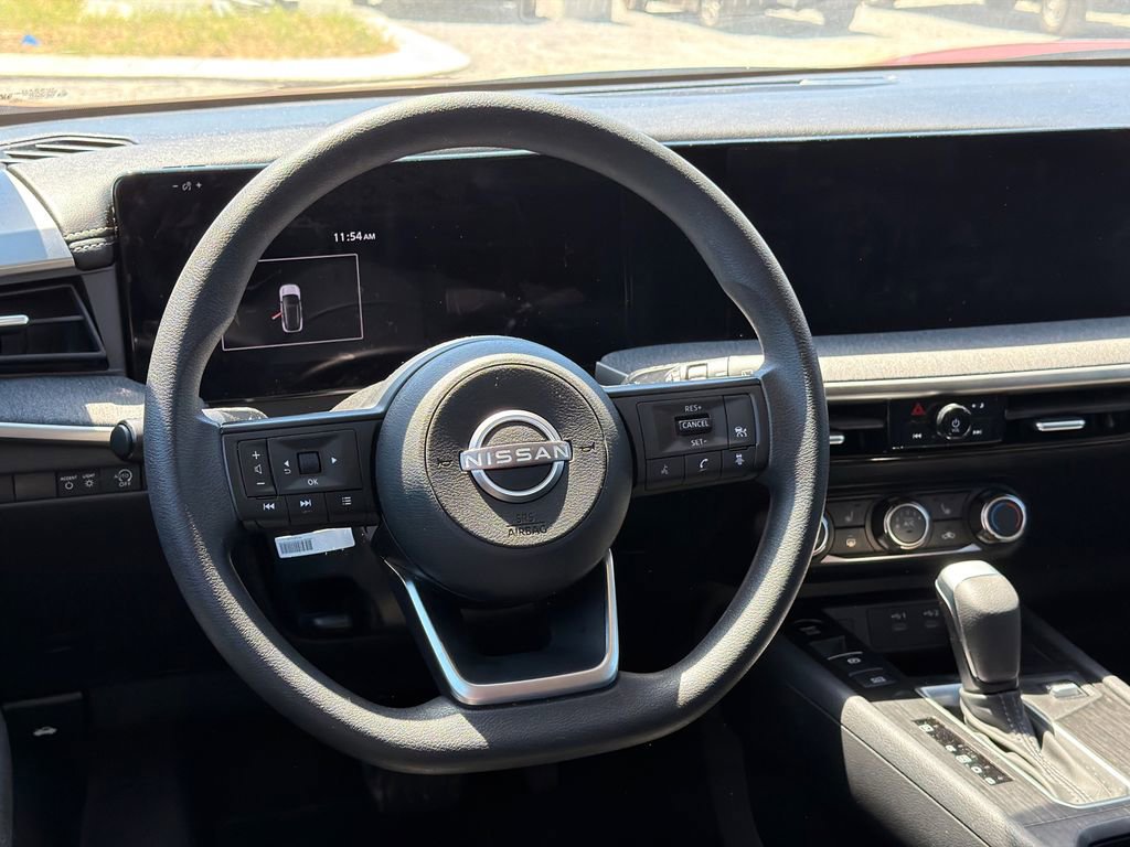 Used 2025 Nissan Kicks SV w/ SV Premium Package FWD image 19