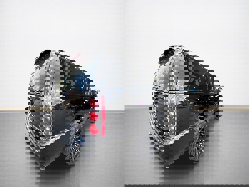 Used 2014 GMC Yukon XL Denali image 4