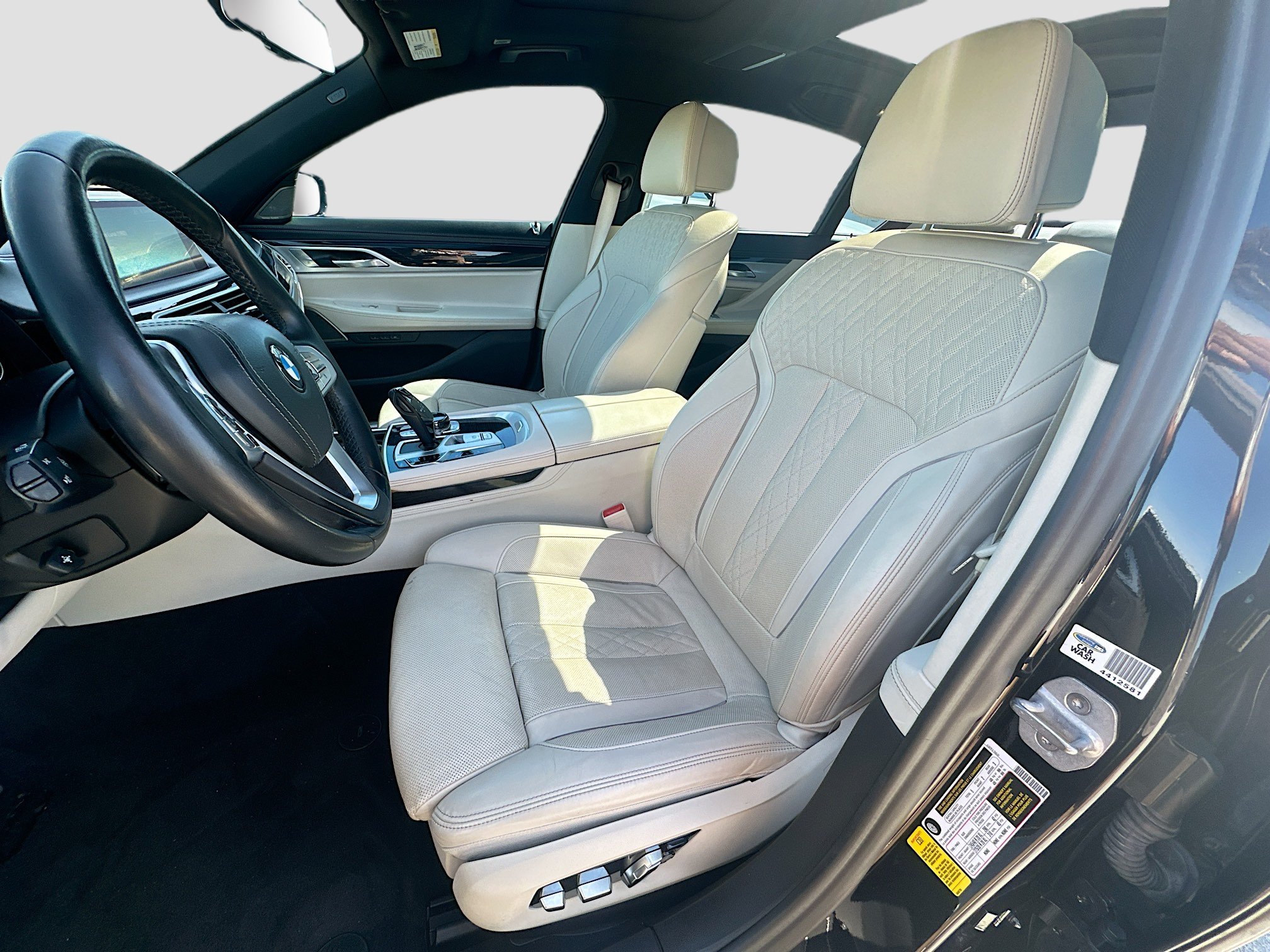 Used 2019 BMW 740i w/ Executive Package RWD image 22