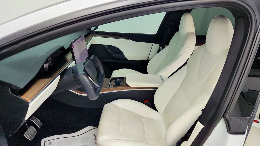 Used 2022 Tesla Model X image 23