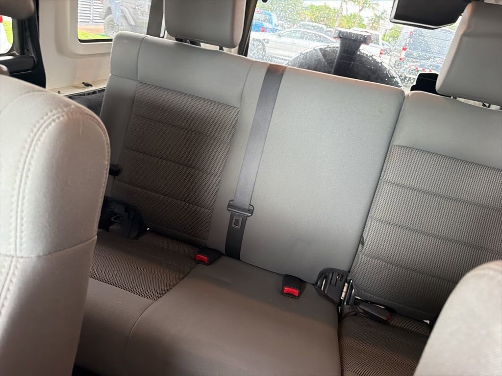 Used 2009 Jeep Wrangler Unlimited Rubicon w/ Dual Top Group image 5