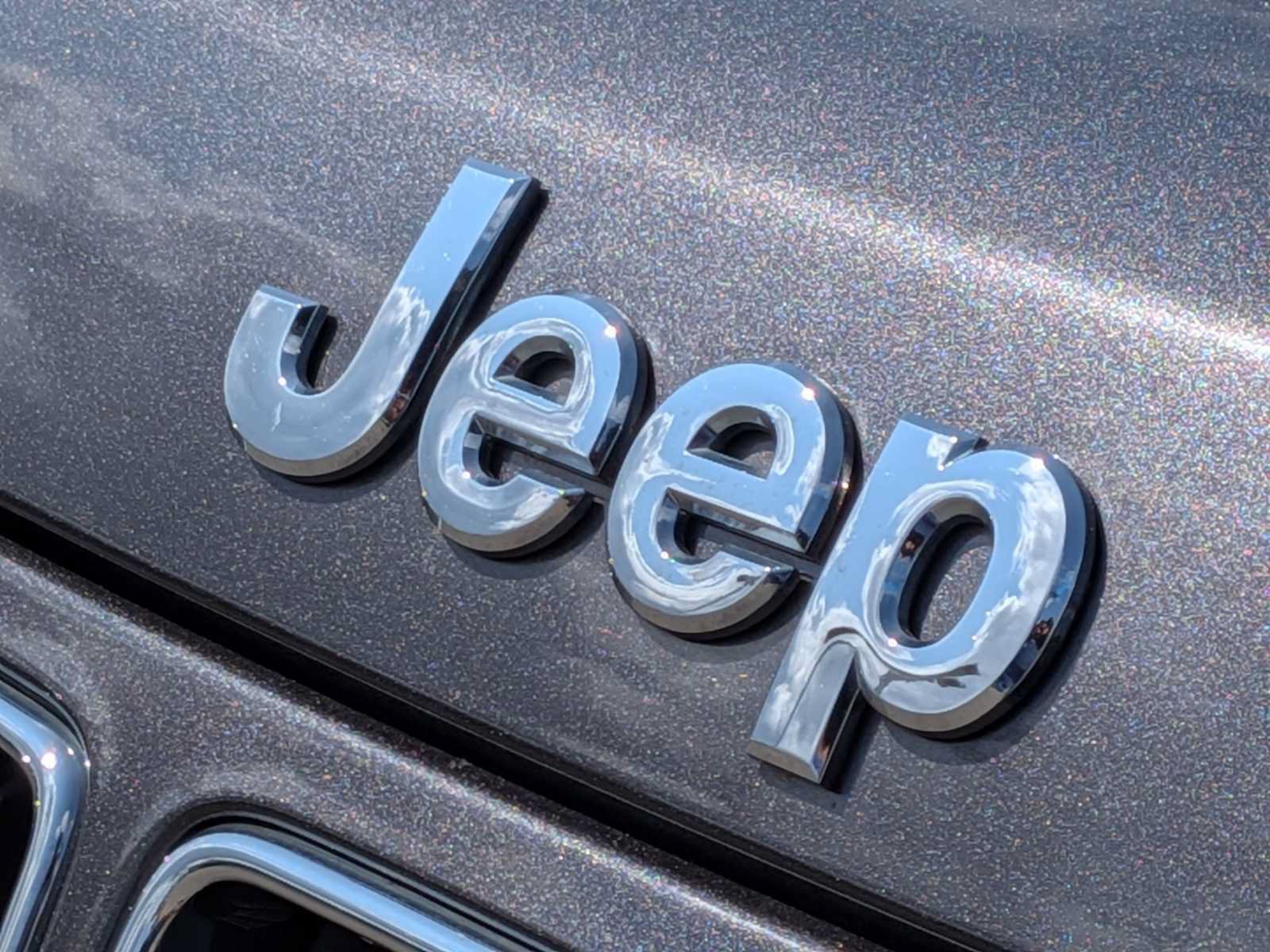 Used 2016 Jeep Grand Cherokee Limited AWD/4WD image 12