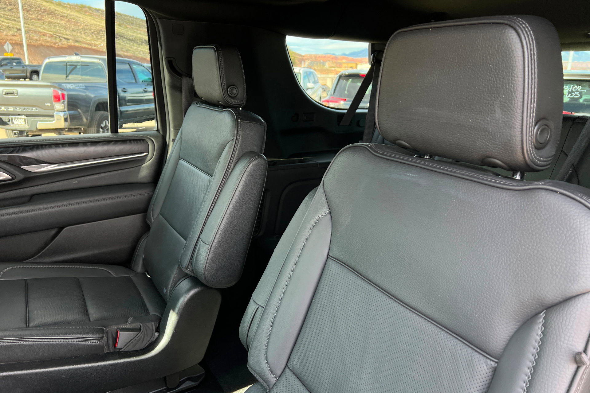 Used 2021 GMC Yukon XL Denali image 21