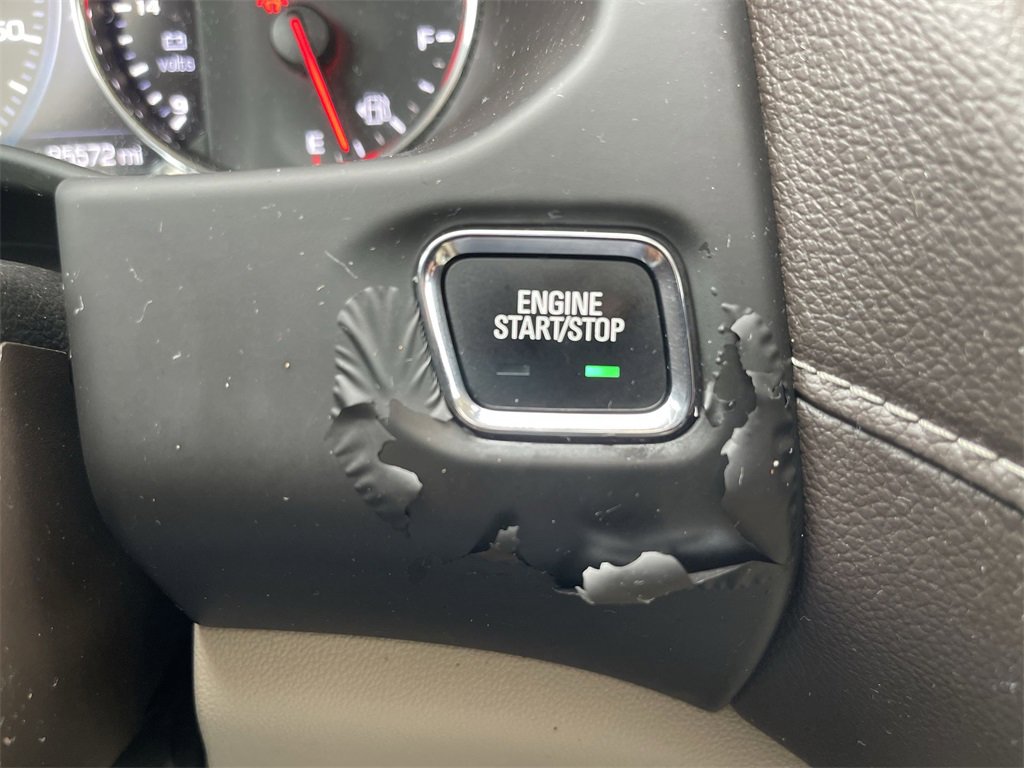 Used 2018 GMC Acadia Denali w/ Technology Package image 17