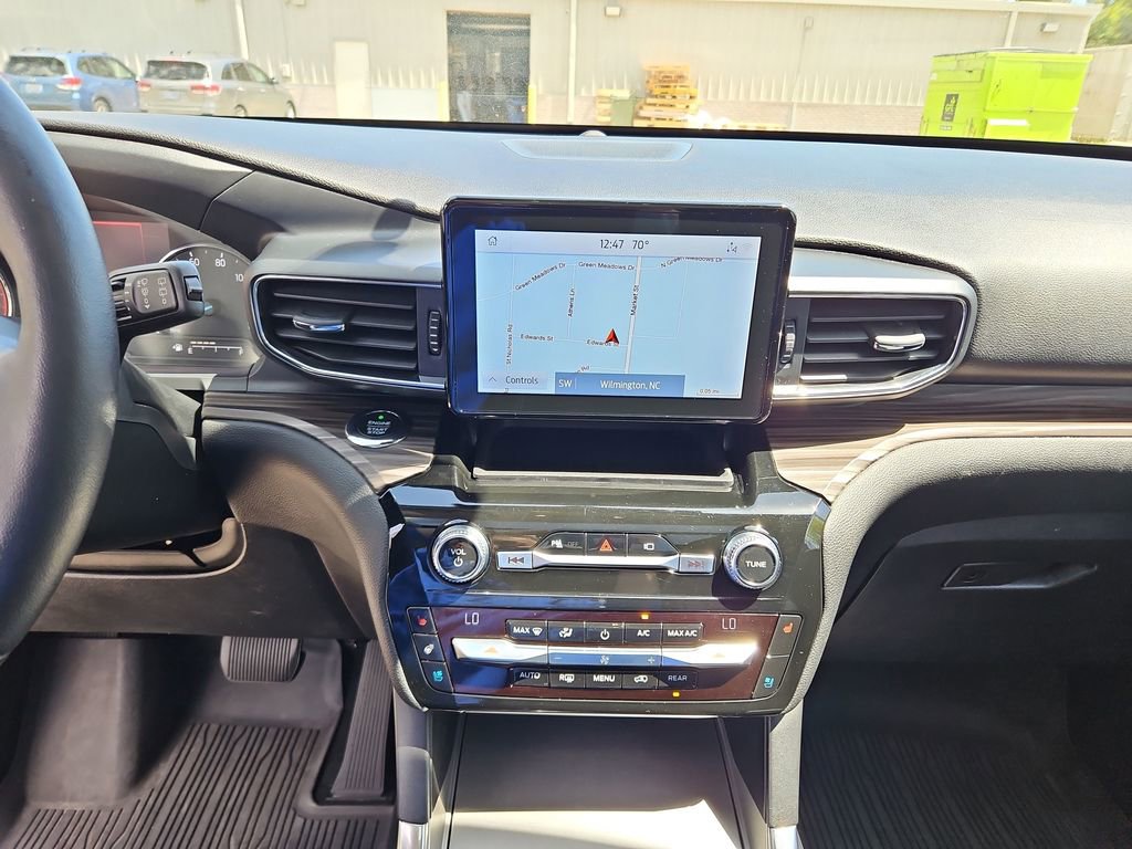 Used 2021 Ford Explorer Limited w/ Equipment Group 301A image 10