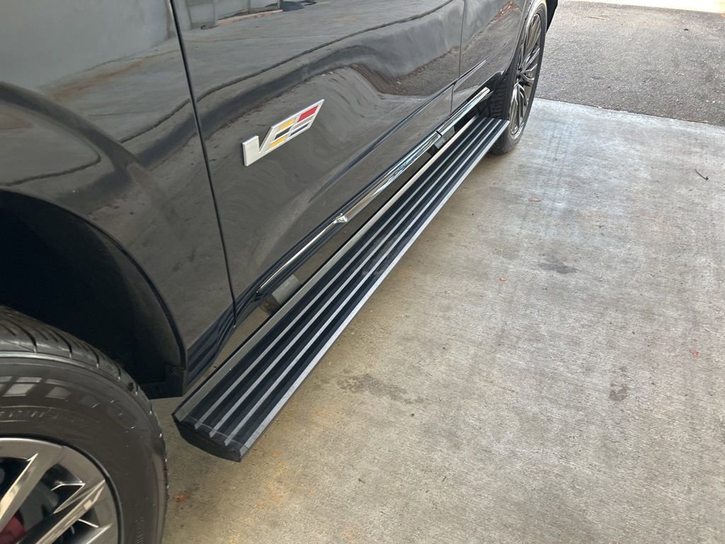 Used 2024 Cadillac Escalade V w/ LPO, Floor Liner Package AWD/4WD image 18