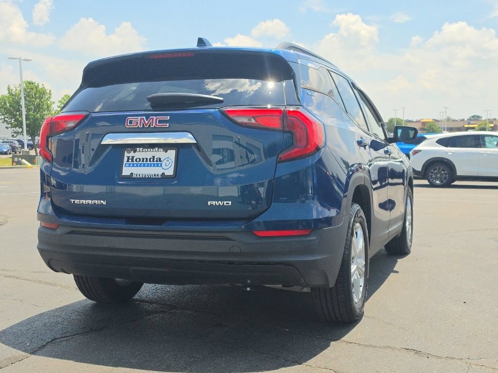 Used 2020 GMC Terrain SLE w/ Driver Convenience Package AWD/4WD image 9