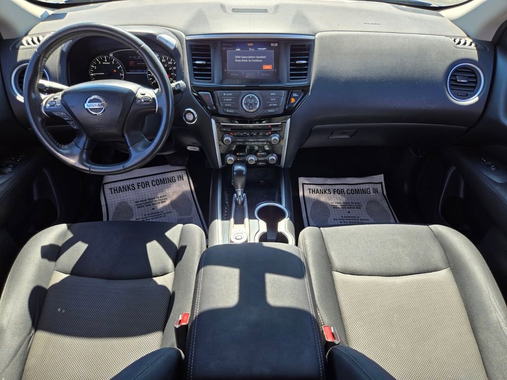 Used 2017 Nissan Pathfinder SV AWD/4WD image 10