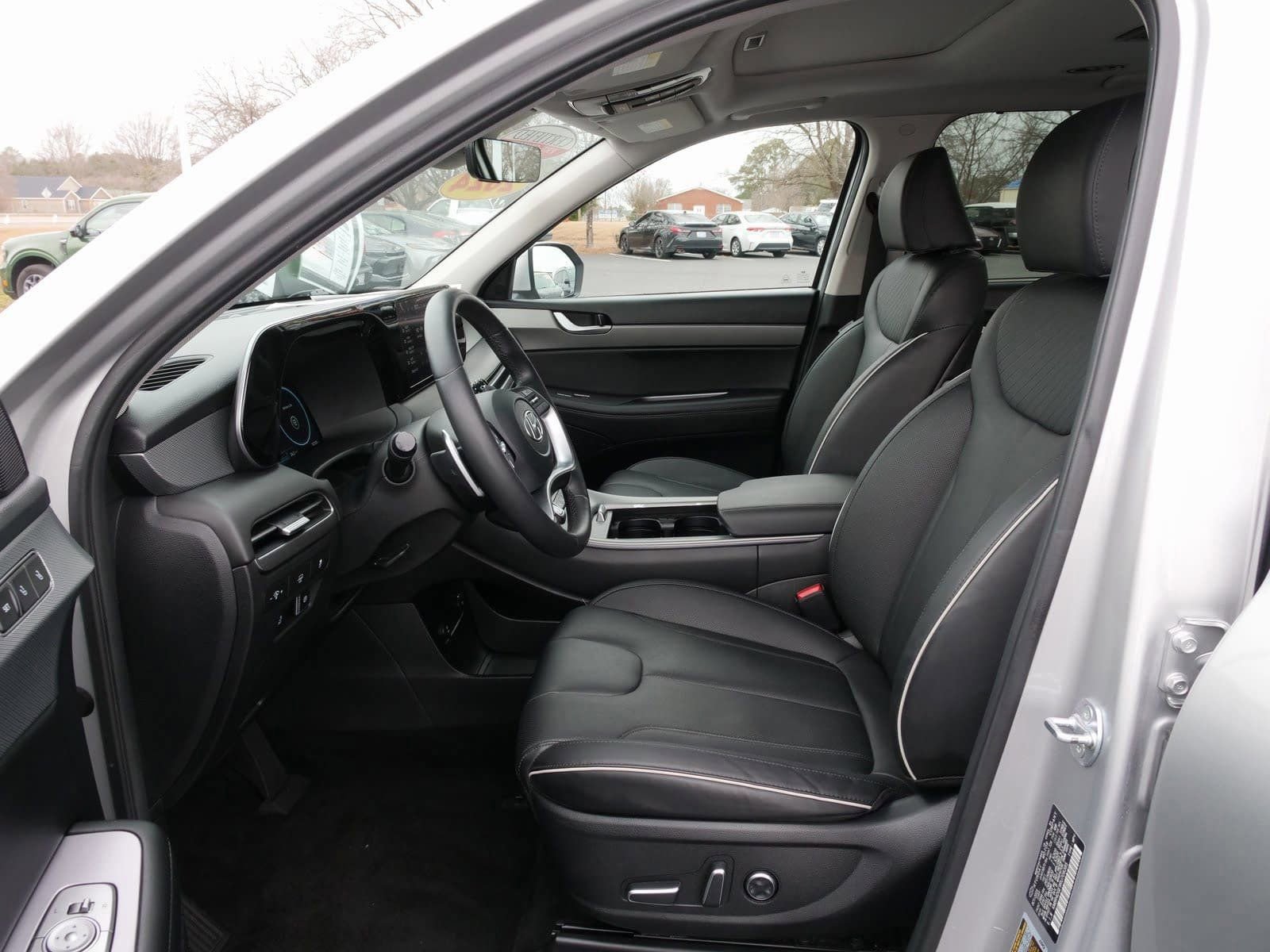 Used 2024 Hyundai Palisade SEL image 17