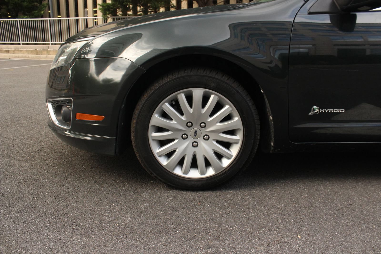 Used 2010 Ford Fusion Hybrid FWD image 11