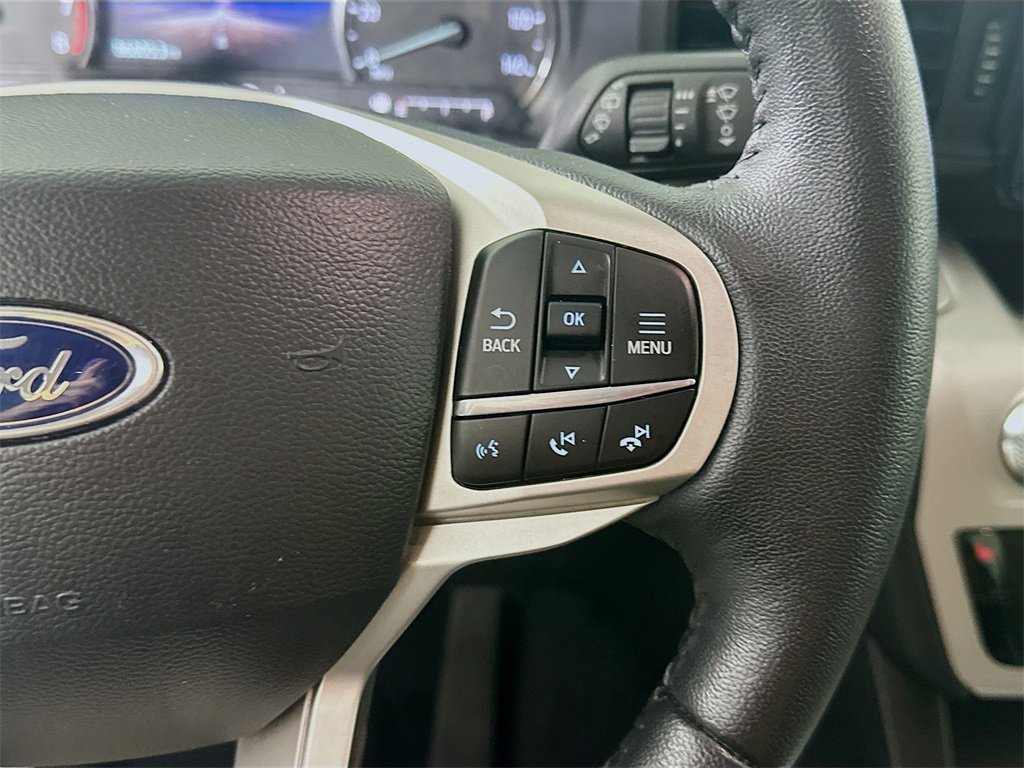 Used 2023 Ford Explorer XLT image 26