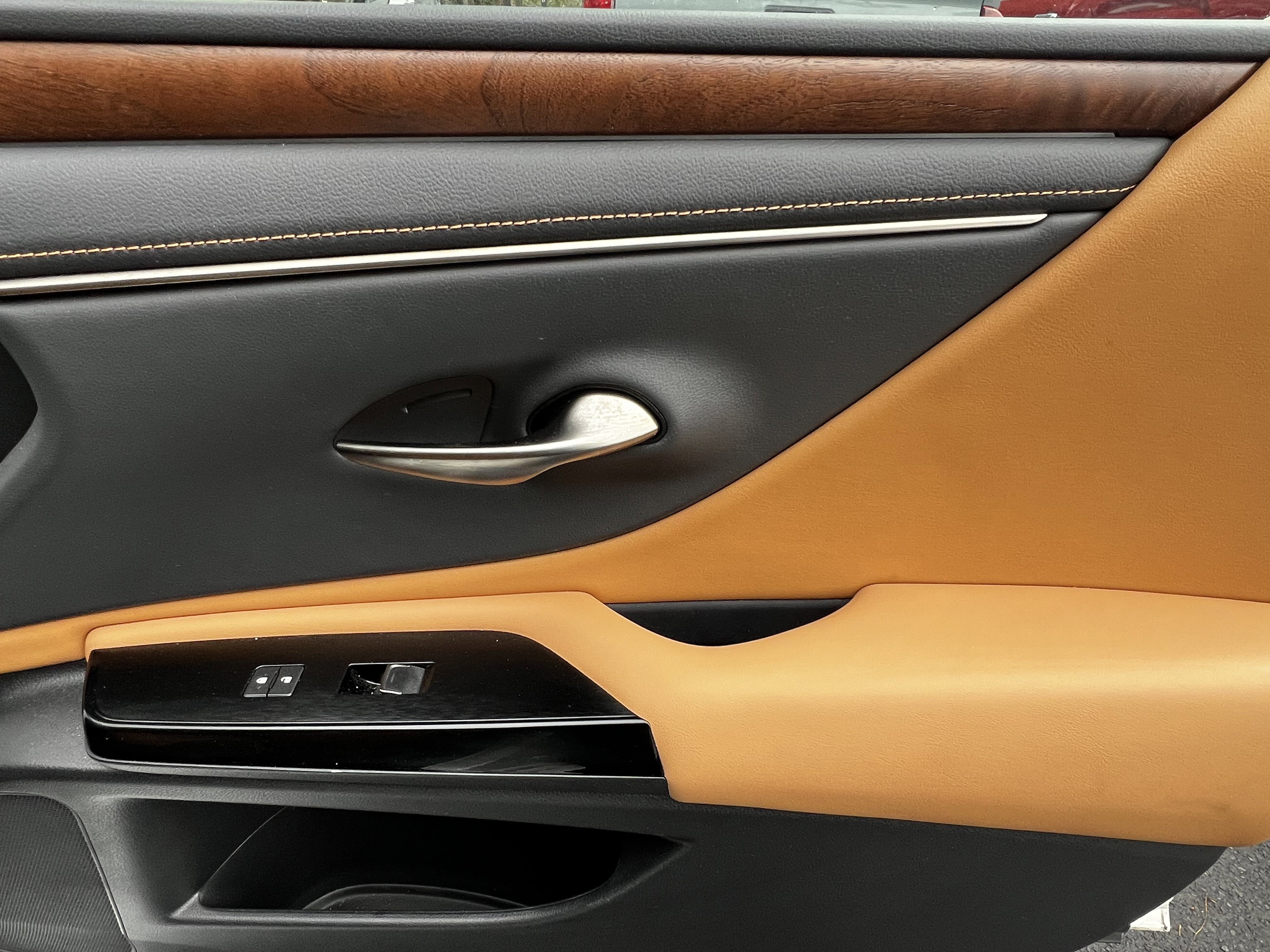 Certified 2023 Lexus ES 350 w/ Premium Package image 41