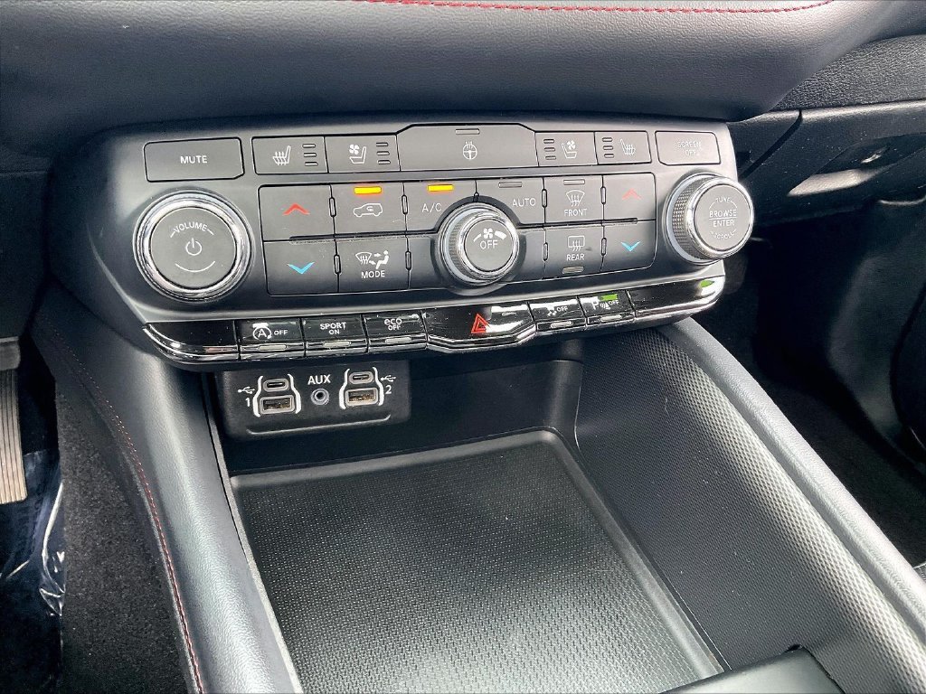 Used 2024 Dodge Durango GT AWD/4WD image 26