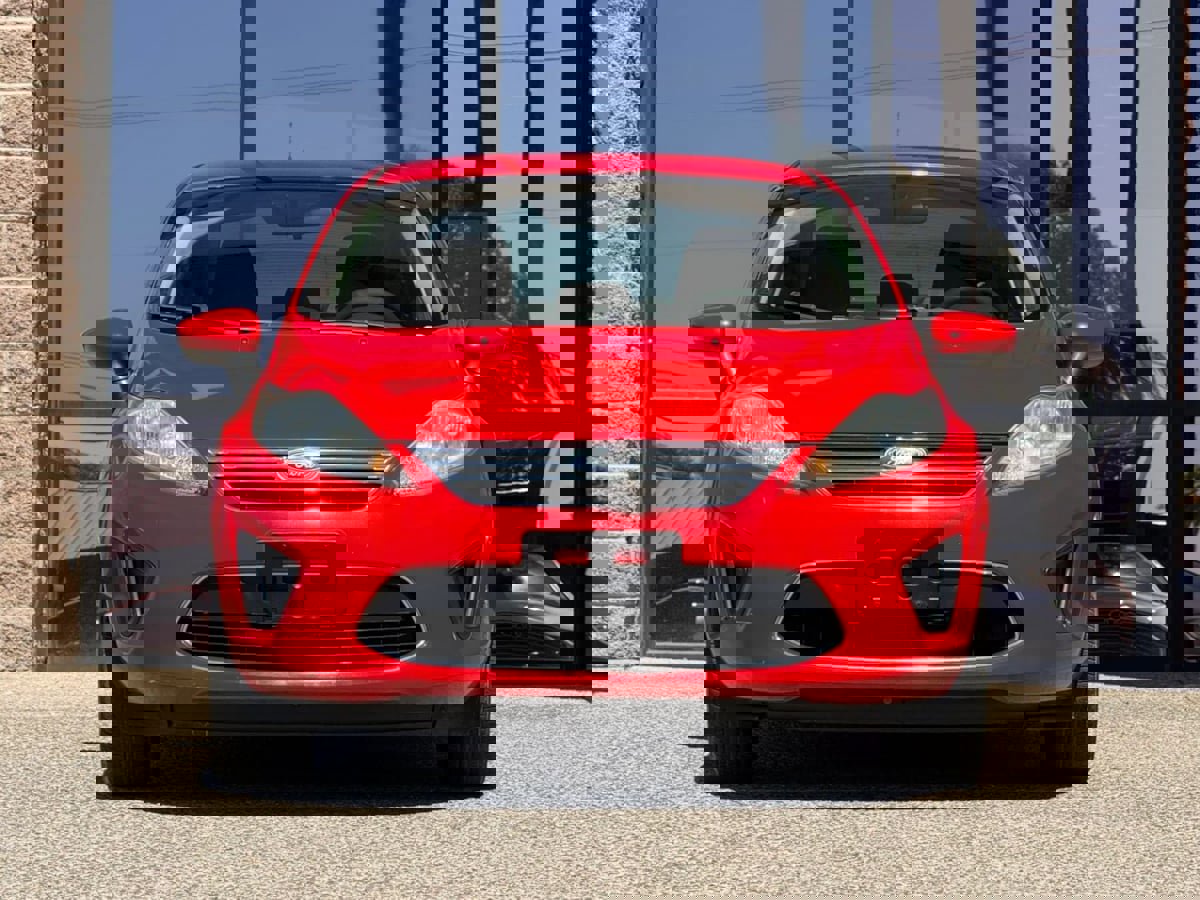 Used 2012 Ford Fiesta SE FWD image 20