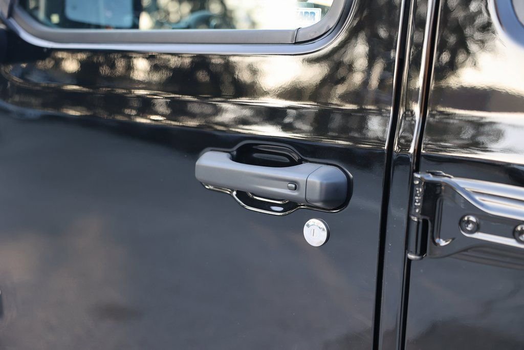 New 2024 Jeep Wrangler Unlimited Rubicon 392 image 14