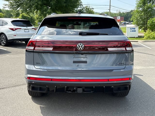 Used 2025 Volkswagen Atlas Cross Sport SEL R-Line AWD/4WD image 3
