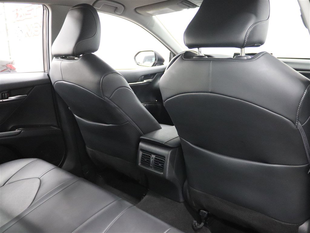 Used 2023 Toyota Camry XSE image 19