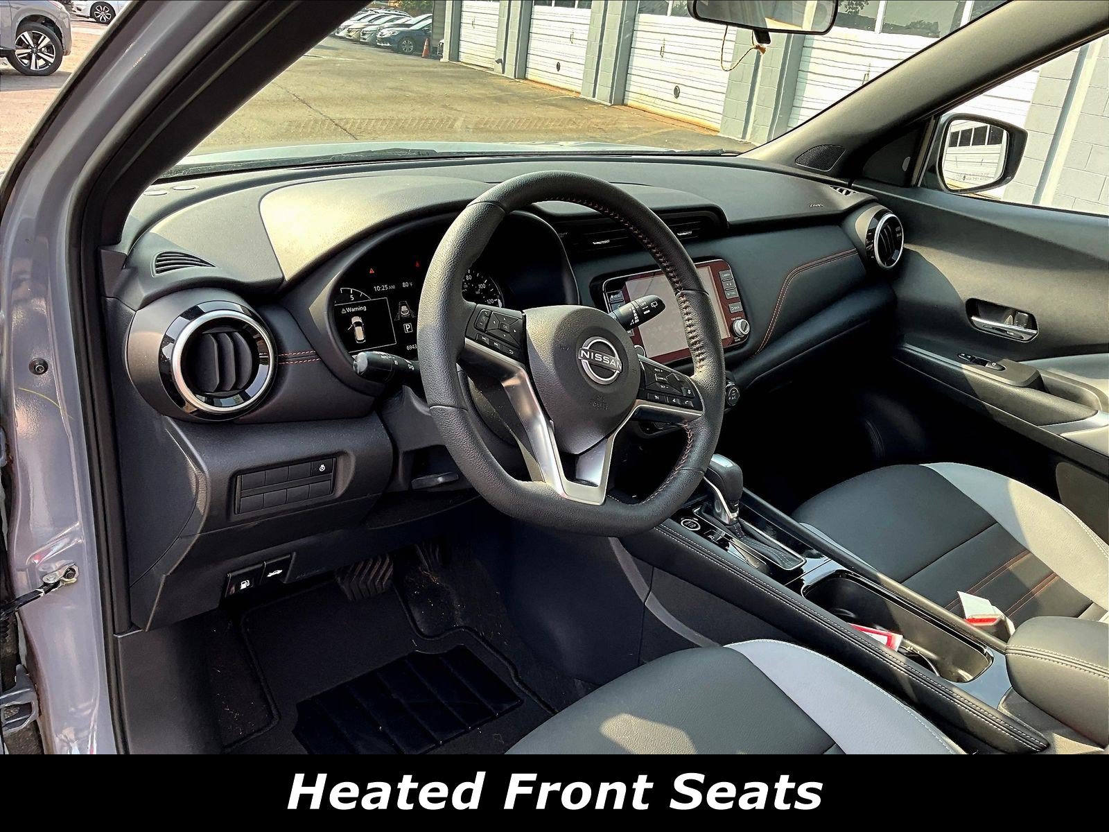 Certified 2023 Nissan Kicks SR w/ SR Premium Package FWD image 4