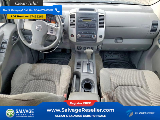 Used 2010 Nissan Frontier SE image 11