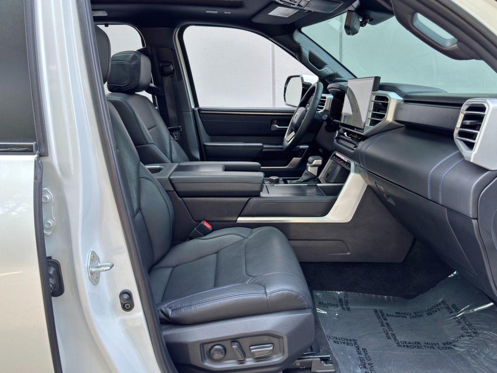 Used 2024 Toyota Sequoia Platinum AWD/4WD image 16