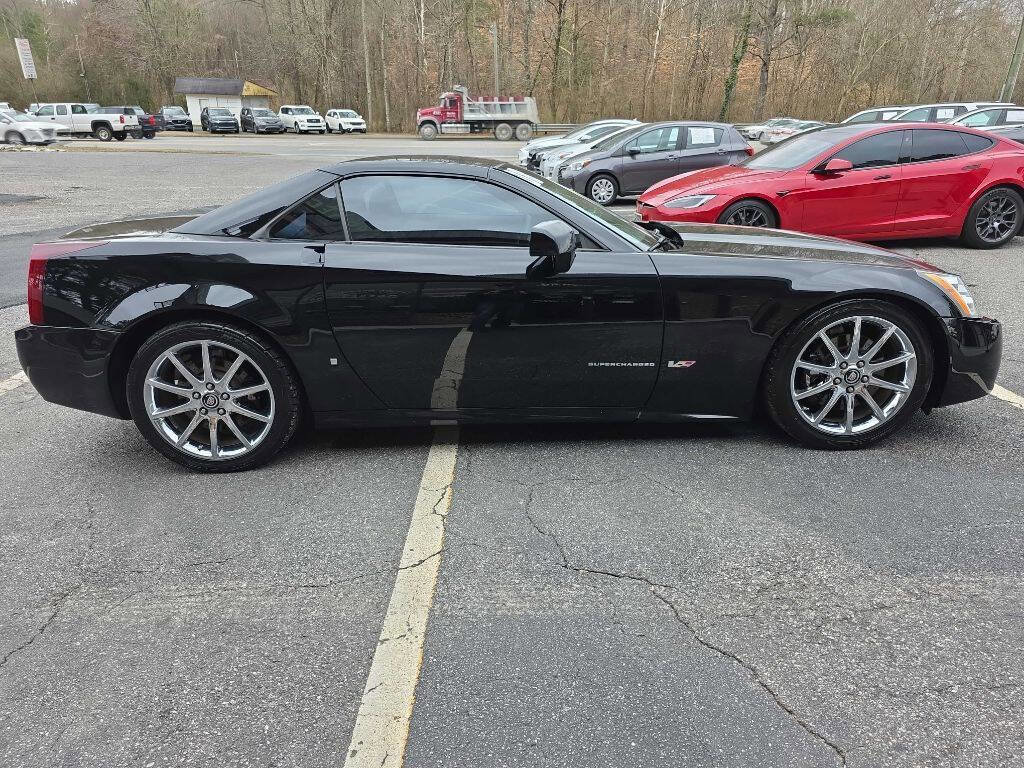 Used 2008 Cadillac XLR V image 12