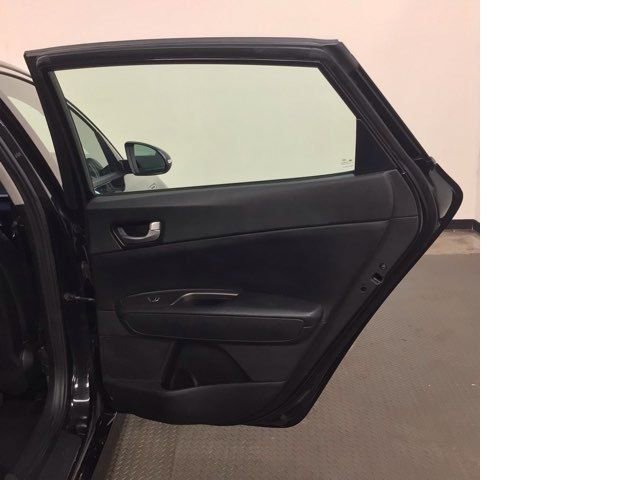 Used 2020 Kia Optima SE image 19