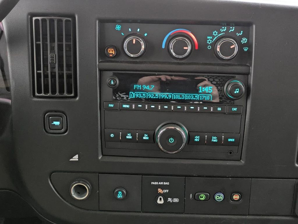 Used 2024 Chevrolet Express 2500 w/ Driver Convenience Package image 6