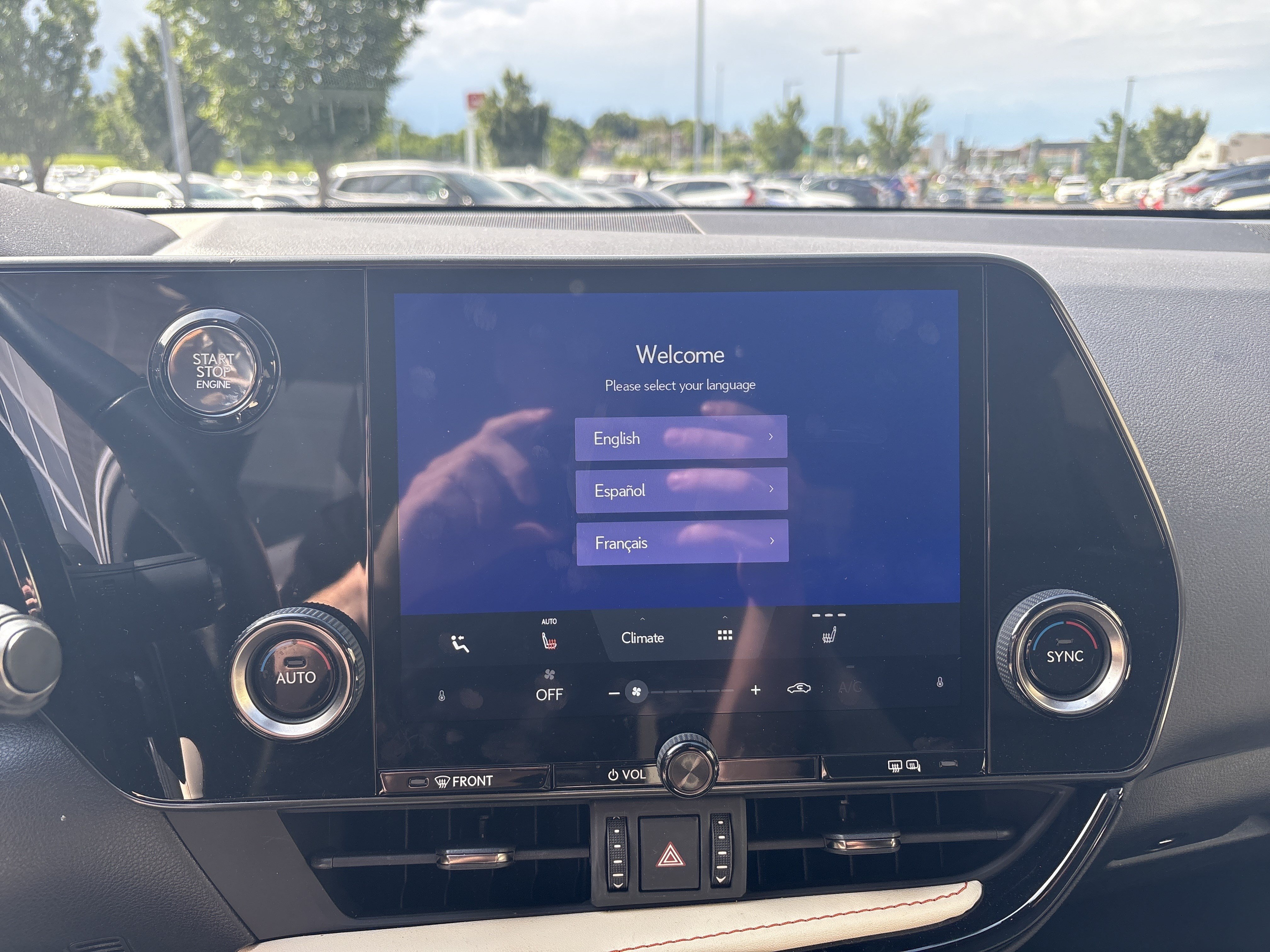 Used 2023 Lexus NX 250 FWD w/ Towing Package (2000 Lbs) image 23