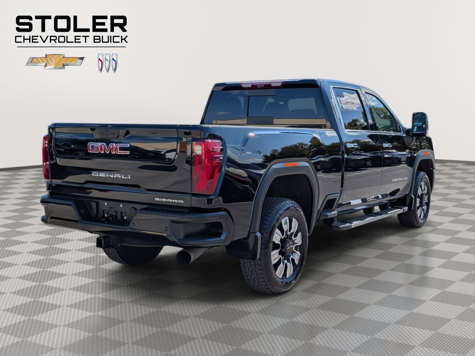 Used 2024 GMC Sierra 3500 Denali w/ Technology Package image 5