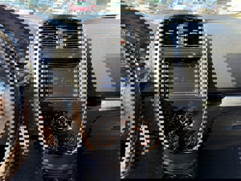 Used 2015 Nissan Versa Note SV image 14