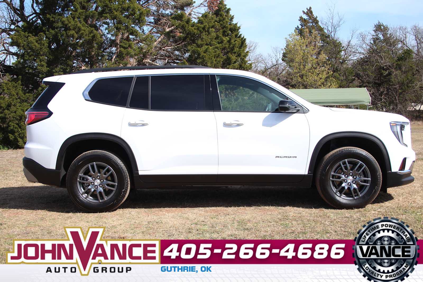 Used 2025 GMC Acadia Elevation image 12