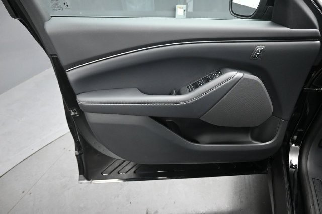 Certified 2026 Ford Mustang Mach-E Select w/ Technology Package AWD/4WD image 19