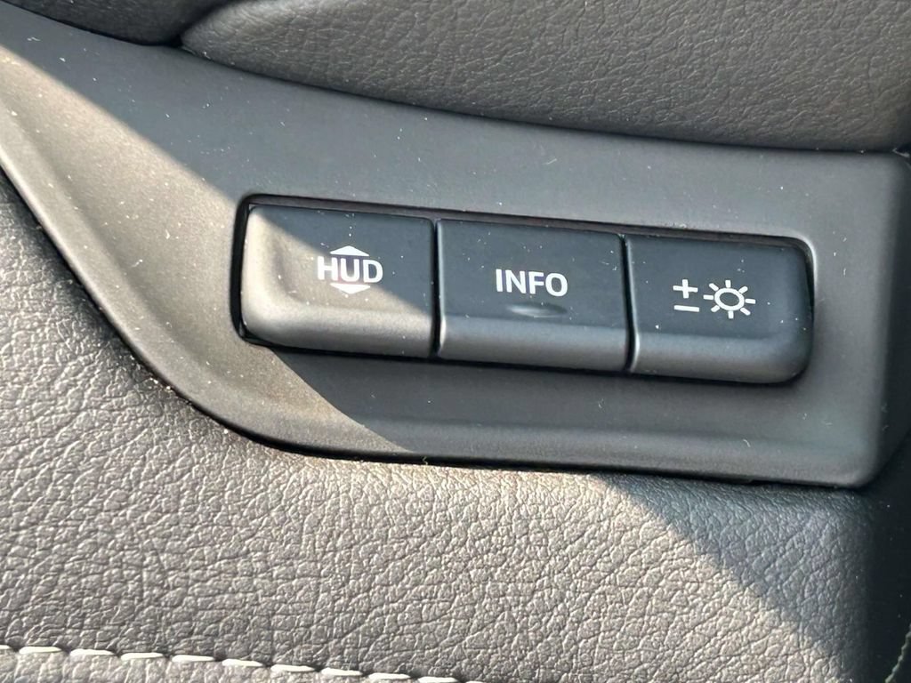 Used 2020 Cadillac Escalade Luxury AWD/4WD image 22