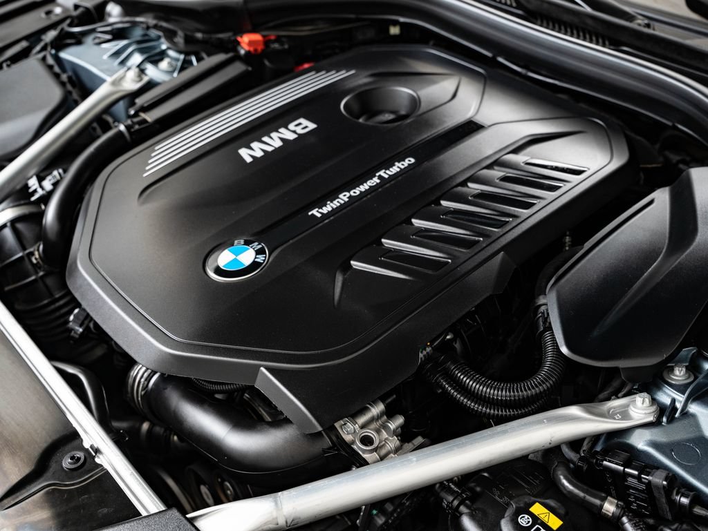 Used 2019 BMW 540i xDrive w/ Executive Package AWD/4WD image 46