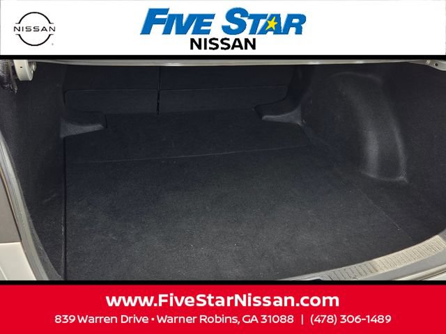 Used 2024 Toyota Corolla LE w/ LE Convenience Package FWD image 13